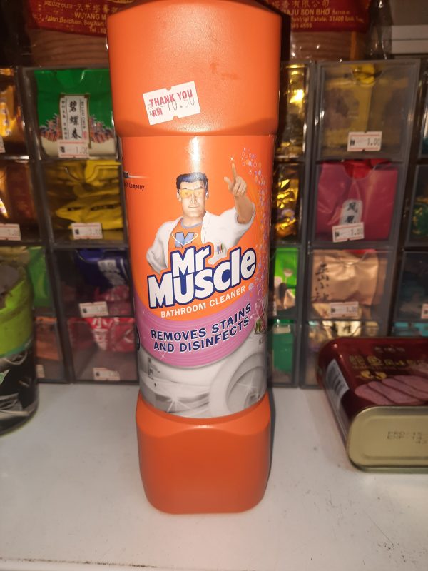 Mr muscle bathroom cleaner 900ml